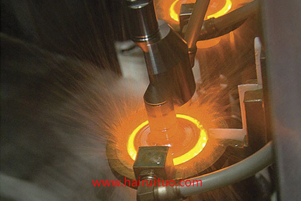 中頻淬火爐油桿的性能特點