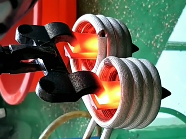 高頻淬火設(shè)備的優(yōu)點(diǎn)有哪些和預(yù)防淬火變形措施