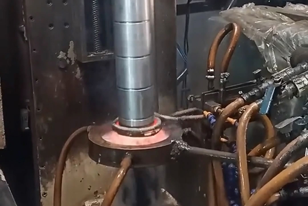高頻淬火機(jī)床軸淬火設(shè)備