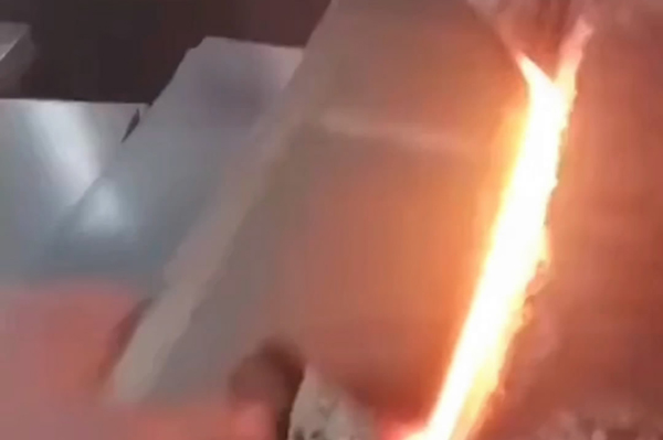 �ø��l���C���˵�����̎��