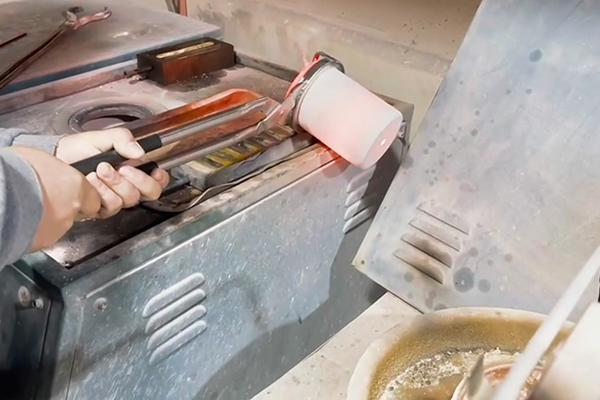 一體式熔煉爐,中高頻熔金機,貴金屬金銀熔煉設備,可定制大小