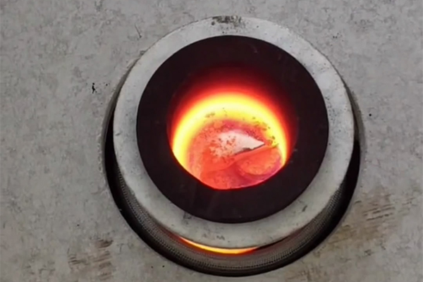 立式中頻熔煉爐-中頻熔金機(jī)-黃金白銀熔煉設(shè)備