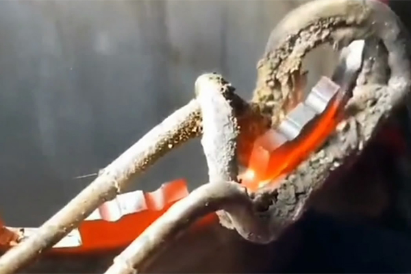 高頻焊機對水鉆頭合金焊接過程