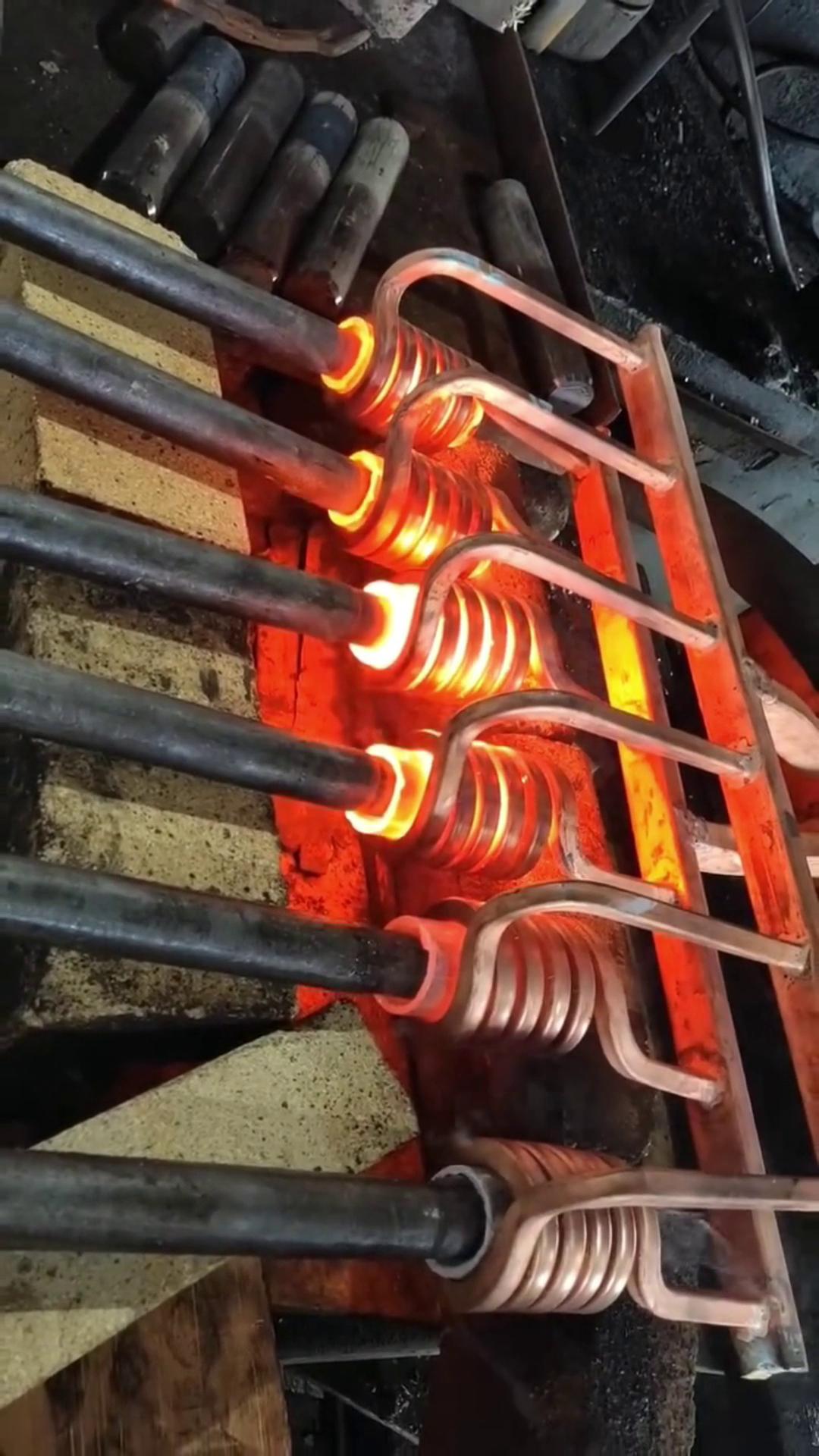 ������Ͼֲ��ӟ����ʹ�ú����ظ��l�Б��ӟ��O��팍�F