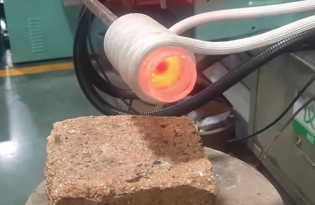 高頻加熱機在實心棒料淬火、回火、退火和正火等多種熱處理工藝應用