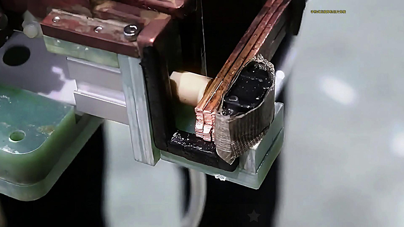 手持式高頻焊機在銅板銅排和銅片的焊接中具有顯著的優勢