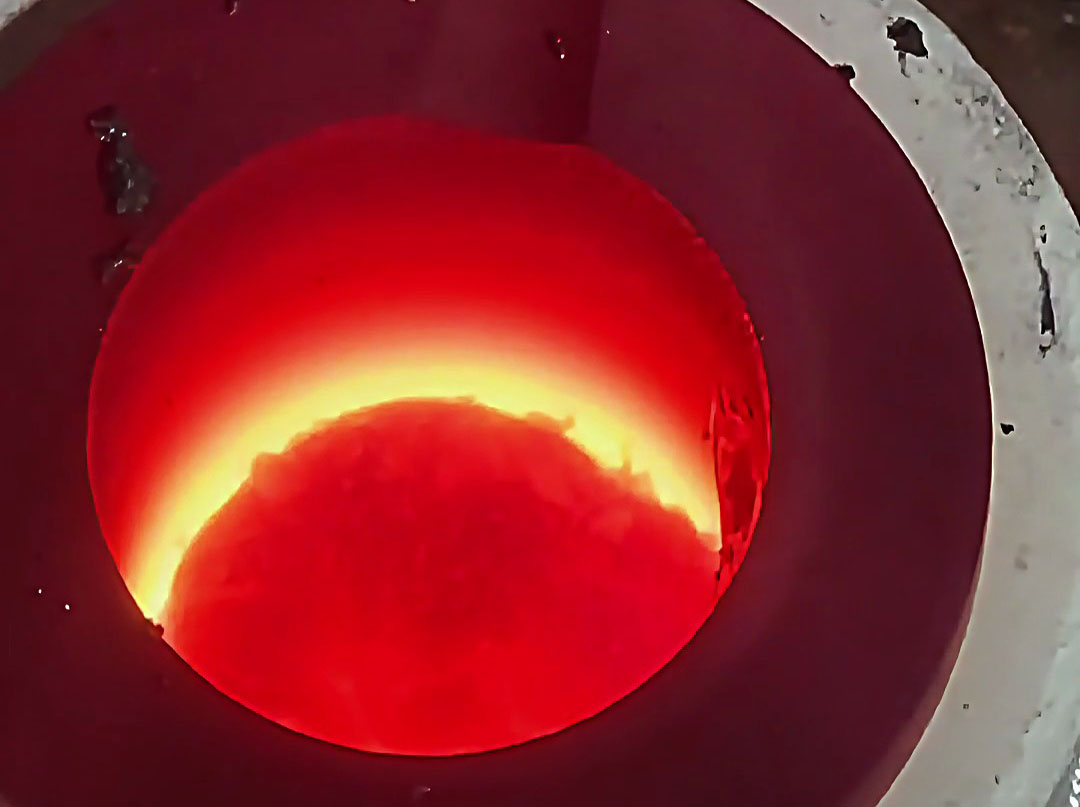 海拓小型高頻熔煉爐：適配三元催化器類金屬粉末熔煉，分離需搭配后續處理