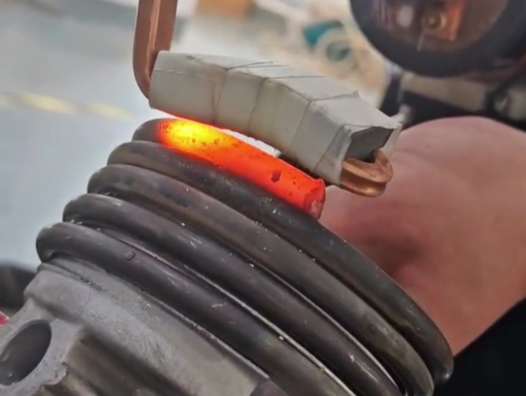 海拓手持式高頻加熱機：提升彈簧鋼熱處理效率與質量的實用選擇