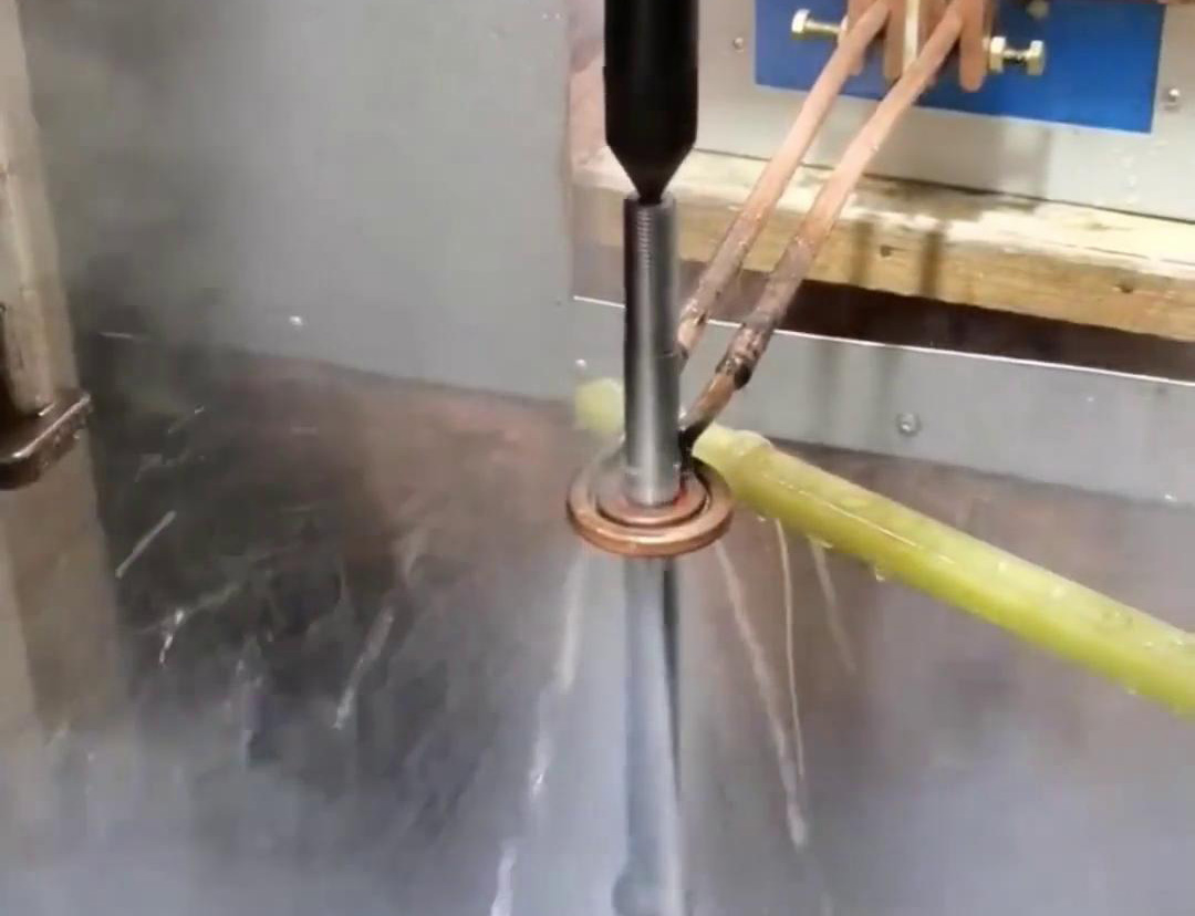 數控自動化高頻淬火機床，適合各類軸，齒輪淬火熱處理使用