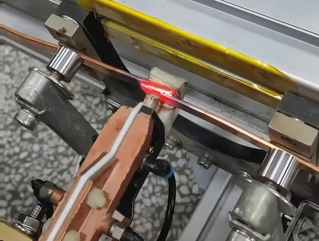 手持式高頻焊機對銅板焊接，手持式感應加熱設備標準5米同軸電纜