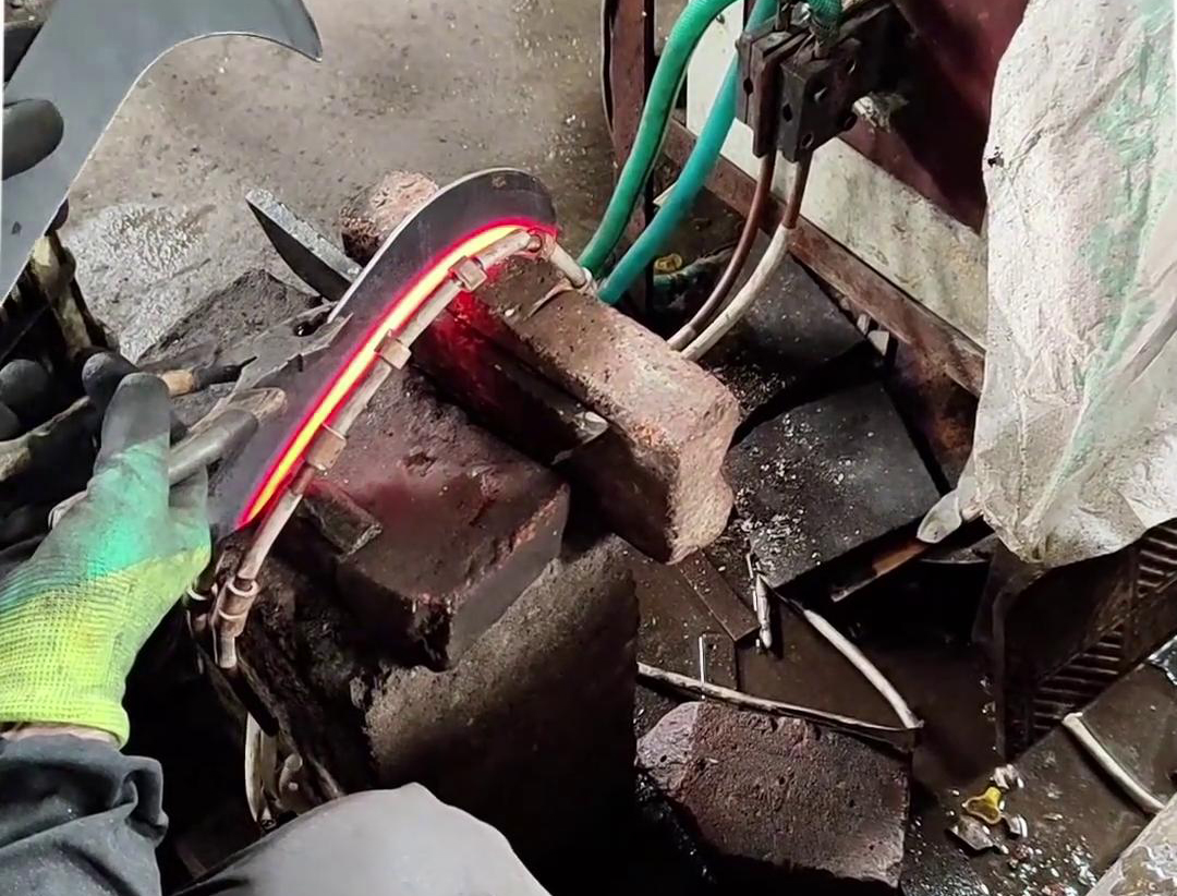 為什么鉤刀,砍柴刀這樣的刀具選擇超高頻淬火