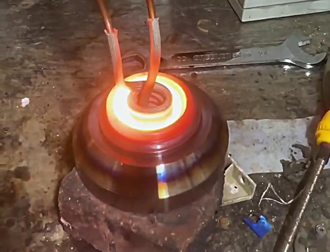 超高頻加熱機對內孔加熱的核心優勢在于其高效性、精準性和環保性