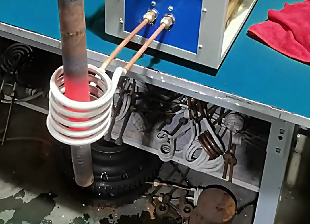 高頻感應加熱機實現時間、功率、溫度的靈活控制